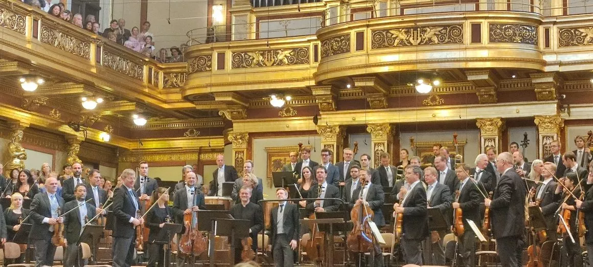 Wiener Philharmoniker Daniel Harding Frank Peter Zimmermann Elgar Violinkonzert Dvorak Aus der neuen Welt